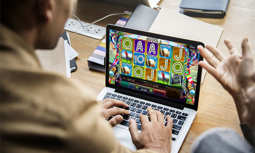 3-fantastische-Spielautomaten-mit-Fußball-Thema-Slots-spielen
